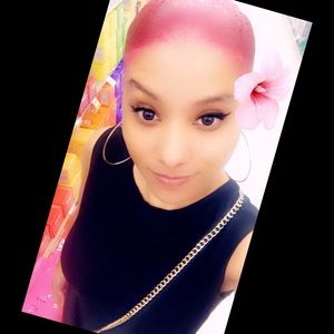 Meet your Posher, Destiny